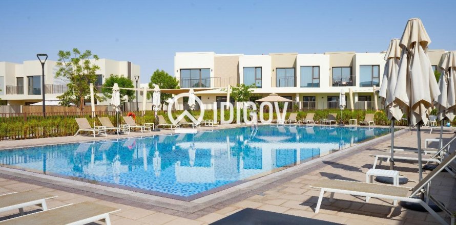4 bedrooms Villa in EMAAR South, UAE No. 184622