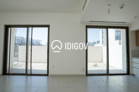 4 bedrooms Villa in EMAAR South, UAE No. 184622 5