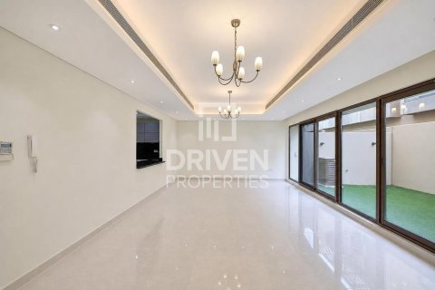 4 bedrooms Villa in Meydan, UAE No. 204001 3