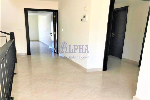 Таунхаус с 3 спальнями в Al Hamra Village, ОАЭ №163819 9