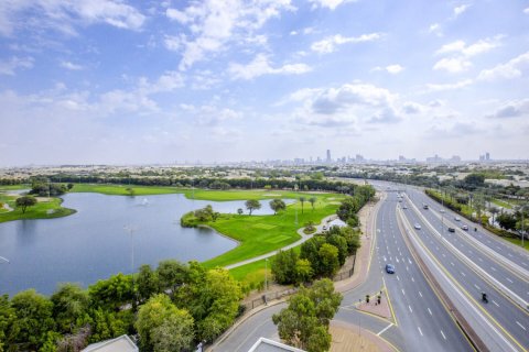 Apartment de 2 dormitorios en Vida Residence, UAE No. 163821 3