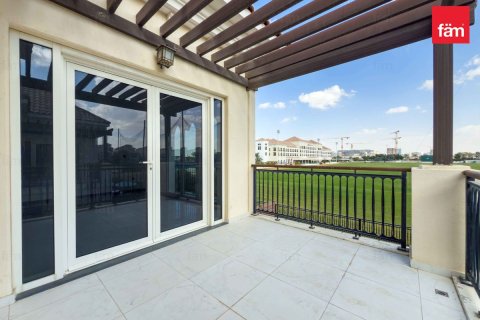 Вилла с 4 спальнями в Дубай, ОАЭ №141465 12