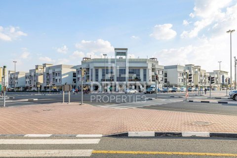 2 bedrooms Apartment in Umm Al Sheif, UAE No. 193670 17