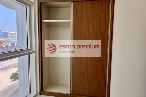 Appartement de 1 chambre à EMAAR Beachfront, UAE No. 140837 8