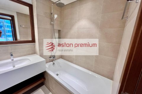 Appartement de 1 chambre à EMAAR Beachfront, UAE No. 140837 3