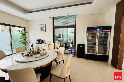 Villa de 5 dormitorios en Dubai, UAE No. 125366 15