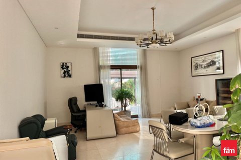 Villa de 5 dormitorios en Dubai, UAE No. 125366 23