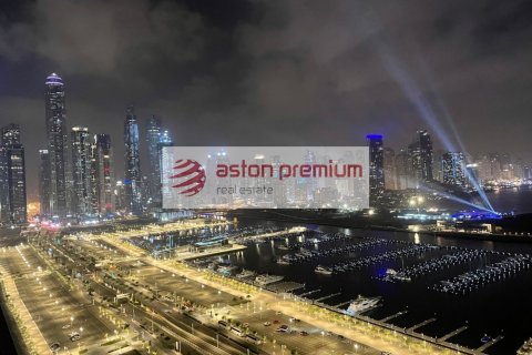 Apartment de 2 dormitorios en EMAAR Beachfront, UAE No. 141030 13