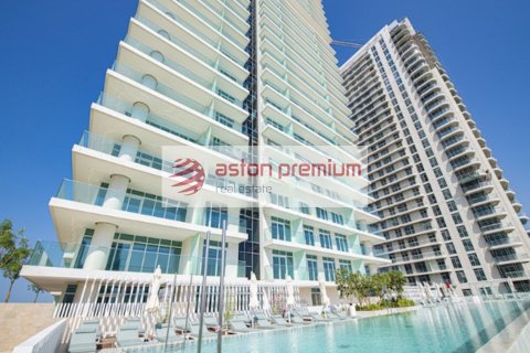 Apartment de 2 dormitorios en EMAAR Beachfront, UAE No. 141030 10