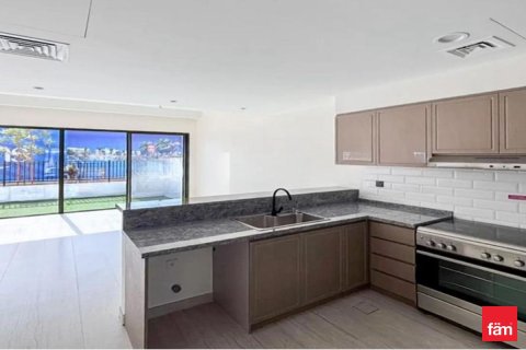 Таунхаус с 4 спальнями в Дубай, ОАЭ №137462 13