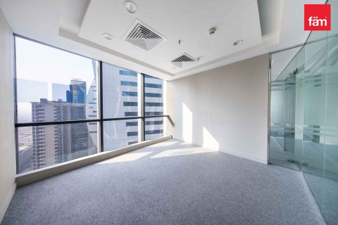 139m² Office in Business Bay, UAE No. 137464