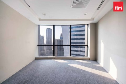 139m² Office in Business Bay, UAE No. 137464 3