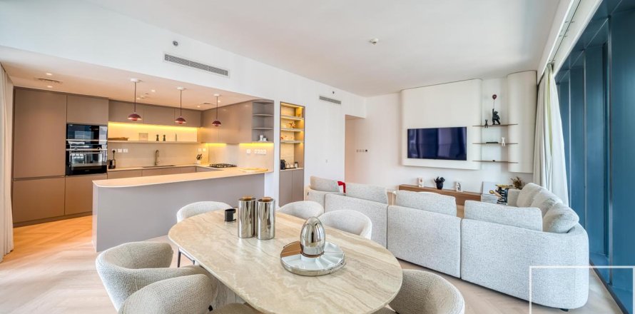 Apartment de 2 dormitorios en BLVD Heights, UAE No. 203701