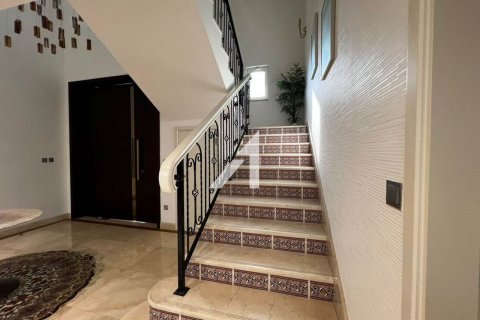 Villa de 5 dormitorios No. 120018 15