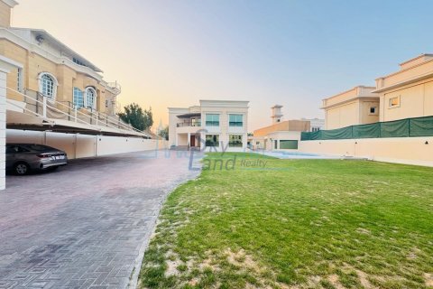 Villa de 5 dormitorios No. 120015 2