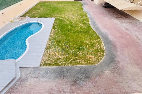 Villa de 5 dormitorios No. 120015 33