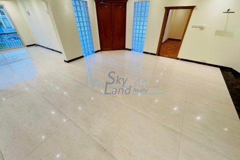 Villa de 5 dormitorios No. 120015 13