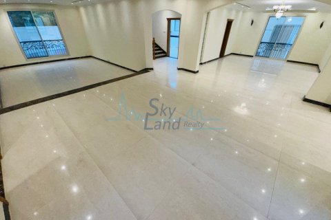 Villa de 5 dormitorios No. 120015 5