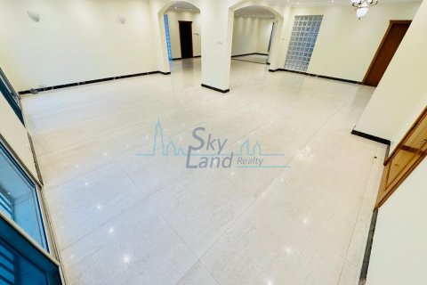 Villa de 5 dormitorios No. 120015 25