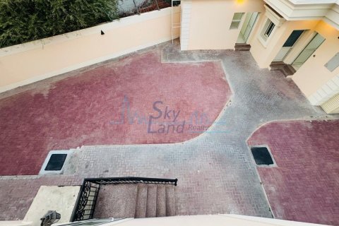 Villa de 5 dormitorios No. 120015 37