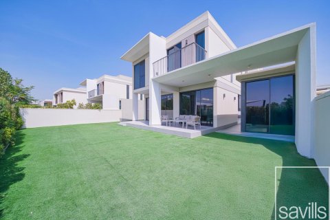 Villa de 5 dormitorios  No. 116478 2