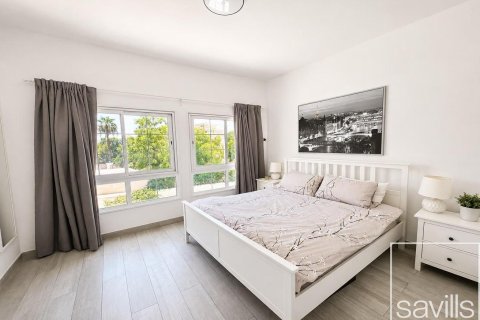2 bedrooms Villa in Jumeirah Village Triangle, UAE No. 194382 9