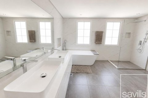 2 bedrooms Villa in Jumeirah Village Triangle, UAE No. 194382 8
