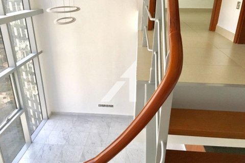 2 bedrooms Duplex in Central Park Tower, UAE No. 141793 15