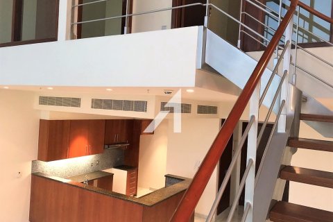 2 bedrooms Duplex in Central Park Tower, UAE No. 141793 21