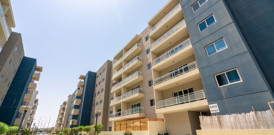 Apartment de 3 dormitorios en Al Reef, UAE No. 62322
