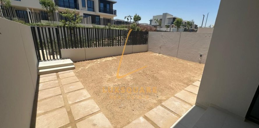 4 غرف نوم فيلا في جبل علي, الإمارات العربية المتحدة رقم 165172