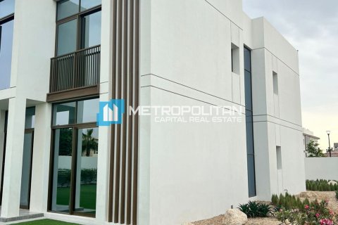 Villa de 4 dormitorios No. 119356 12