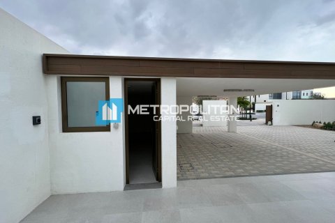 Villa de 4 dormitorios No. 119356 9