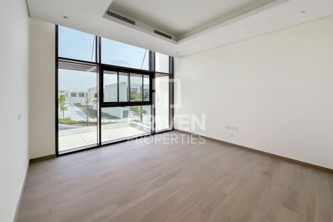 4 bedrooms Villa in District One, UAE No. 192138 7