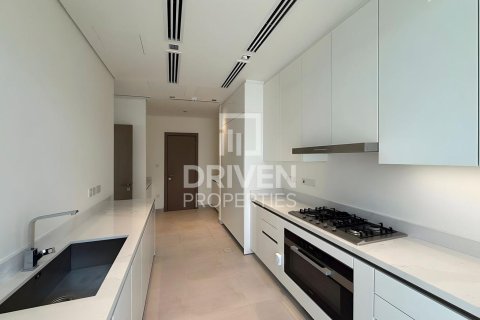 4 bedrooms Villa in District One, UAE No. 192138 13