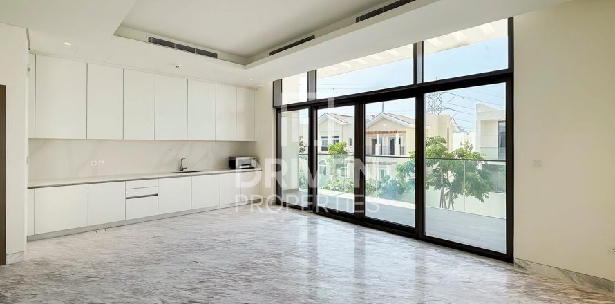4 bedrooms Villa in District One, UAE No. 192138