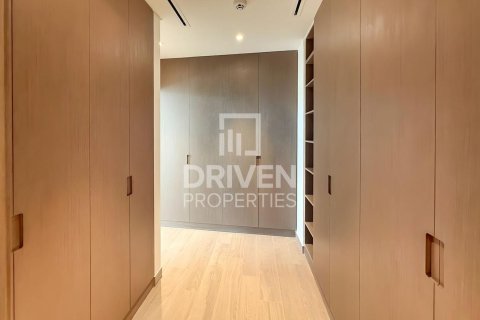 4 bedrooms Villa in District One, UAE No. 192138 15