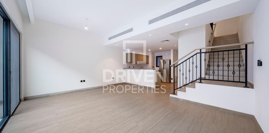 Townhouse de 4 dormitorios en Damac Lagoons, UAE No. 192135
