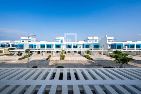 Townhouse de 4 dormitorios en Damac Lagoons, UAE No. 192135 22