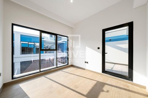 Townhouse de 4 dormitorios en Damac Lagoons, UAE No. 192135 15