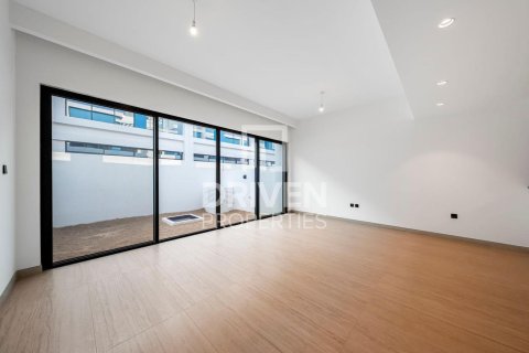 Townhouse de 4 dormitorios en Damac Lagoons, UAE No. 192135 5