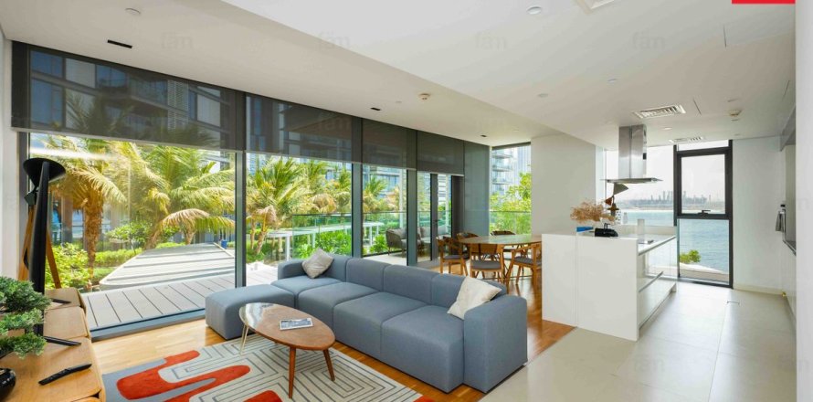 2 bedrooms Apartment in Dubai, UAE No. 100669