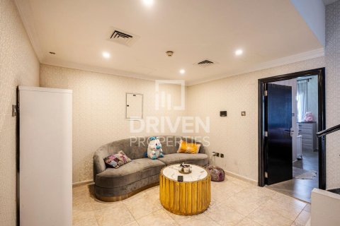 Villa de 3 chambres à District 11, UAE No. 206428 12
