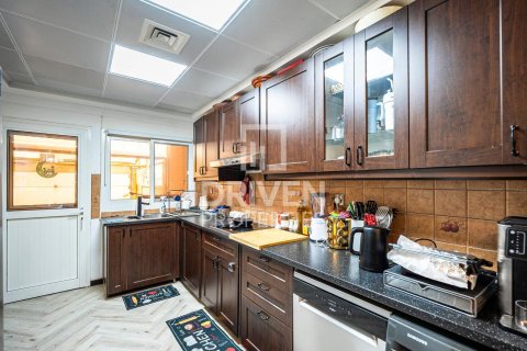 Villa de 3 chambres à District 11, UAE No. 206428 14