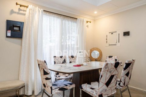 Villa de 3 chambres à District 11, UAE No. 206428 13