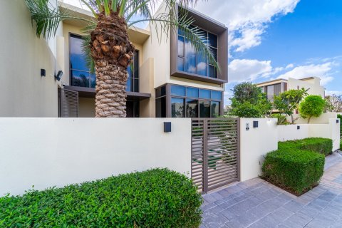 Вилла с 5 спальнями в Дубай, ОАЭ №147109 4