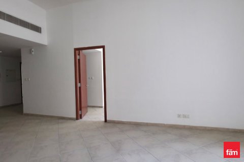 1 bedroom Apartment in Motor City, UAE No. 169222 8