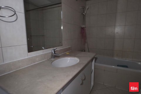 1 bedroom Apartment in Motor City, UAE No. 169222 16