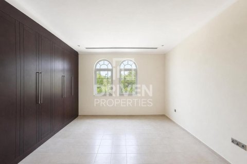 4 bedrooms Villa in Jumeirah Park, UAE No. 191549 16