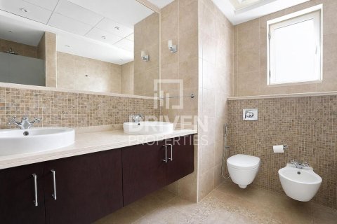 4 bedrooms Villa in Jumeirah Park, UAE No. 191549 26